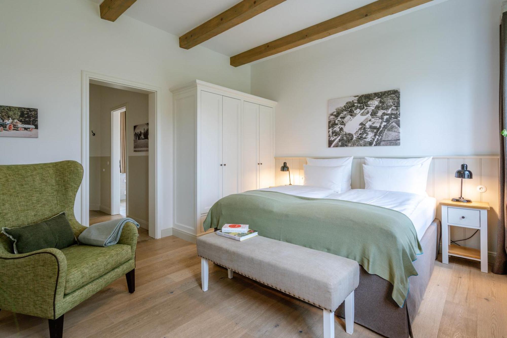 Hotel Gut Immenhof Malente Room photo