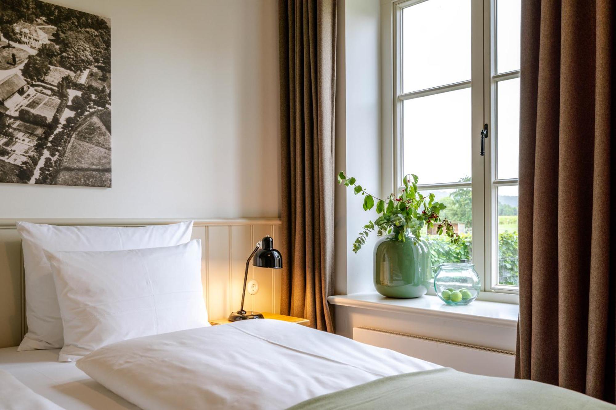 Hotel Gut Immenhof Malente Room photo